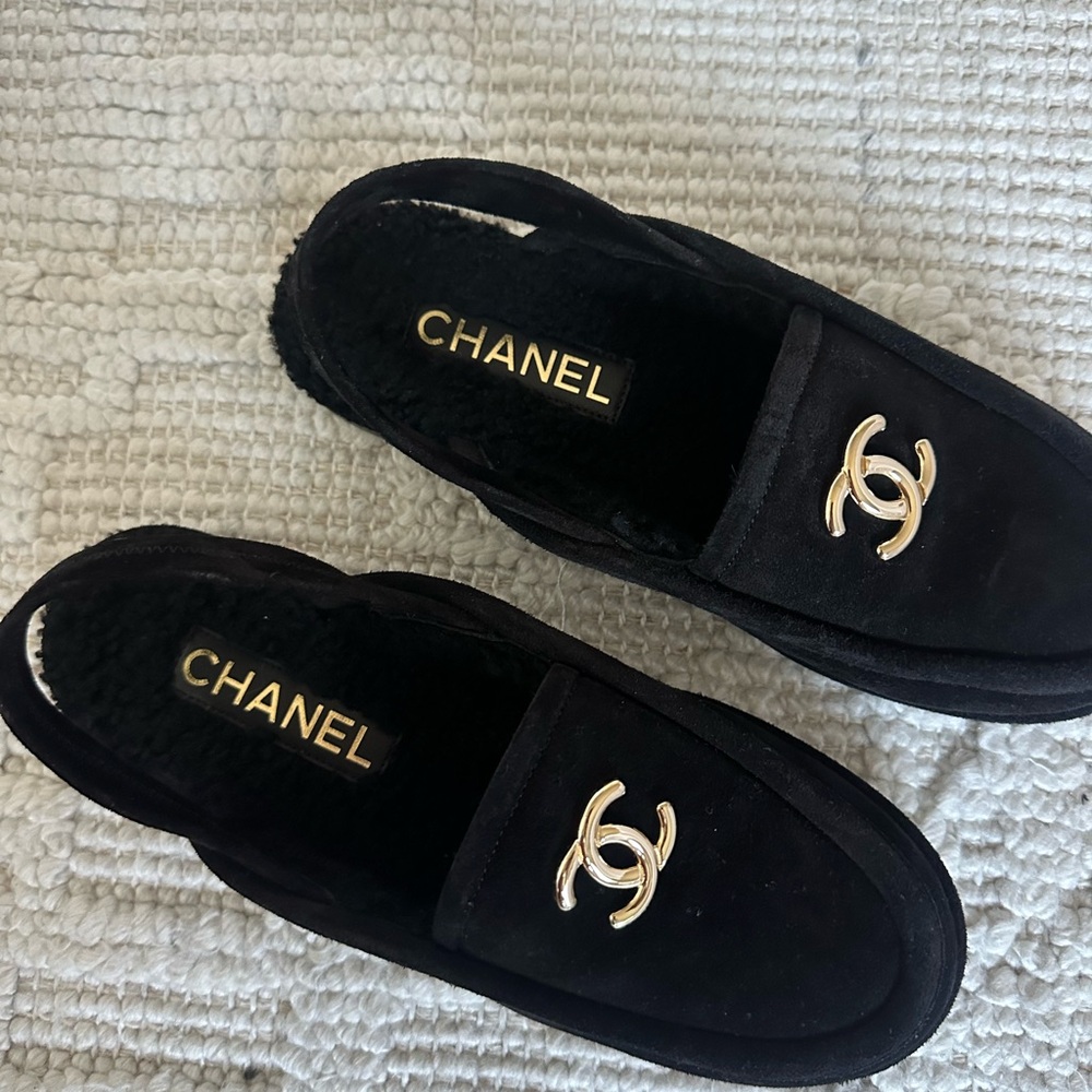 Chanel 25A slingback Suede Sherpa loafers - Picture 7 of 8